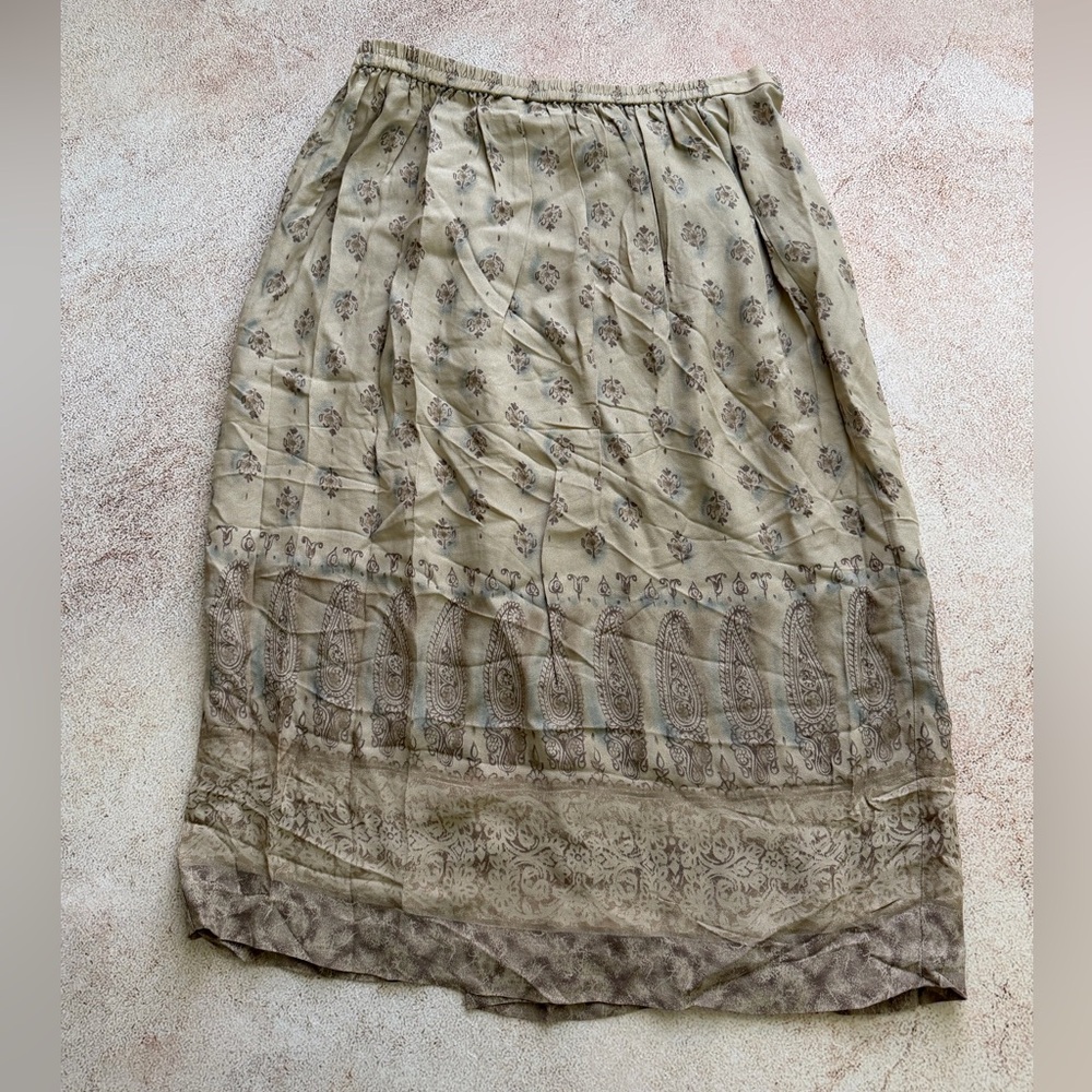 Liz Claiborne Beige Printed Maxi Skirt - Picture 3 of 3